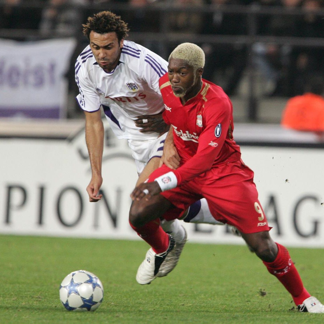 10. Anthony Vanden Borre, Anderlecht - Thời điểm ra mắt: 14/09/2004 - Tuổi: 16 tuổi 10 tháng 21 ngày.