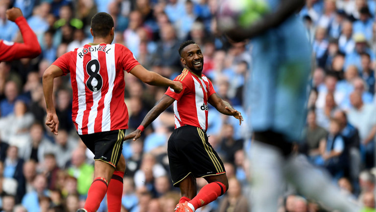 5. Jermain Defoe, Sunderland - Bàn thắng: 11 - Bàn thắng từ penalty: 5