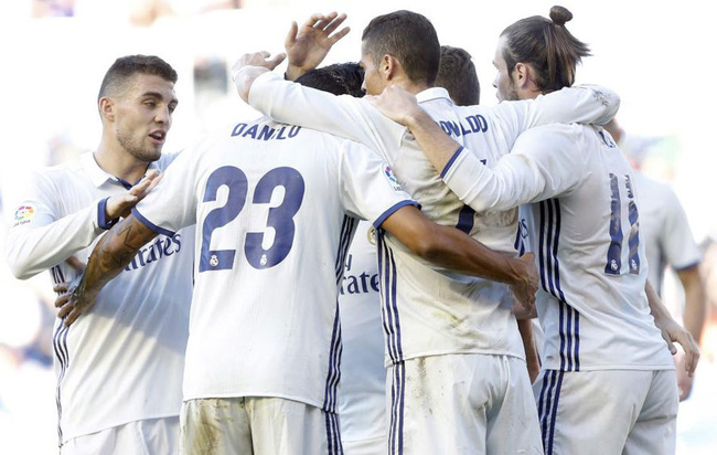 3. Real Madrid (2016/17) - La Liga - Số trận: 40
