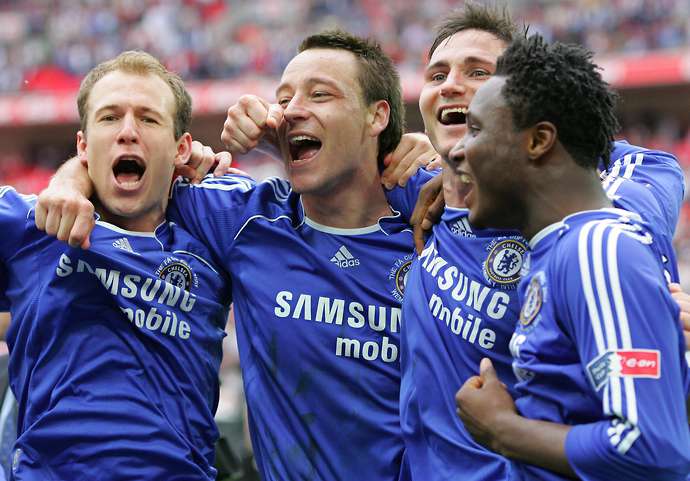 Trung vệ: John Terry