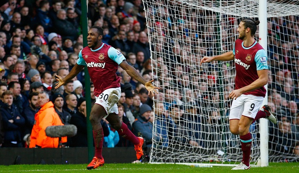 8. Michail Antonio, West Ham - Tổng: 16 - Đánh đầu: 12 - Tỉ lệ thành công: 75%