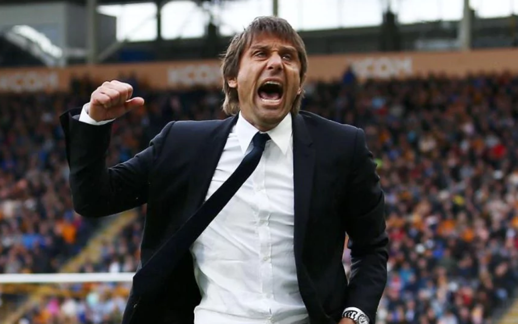 Conte nổi điên với lãnh đạo Chelsea.