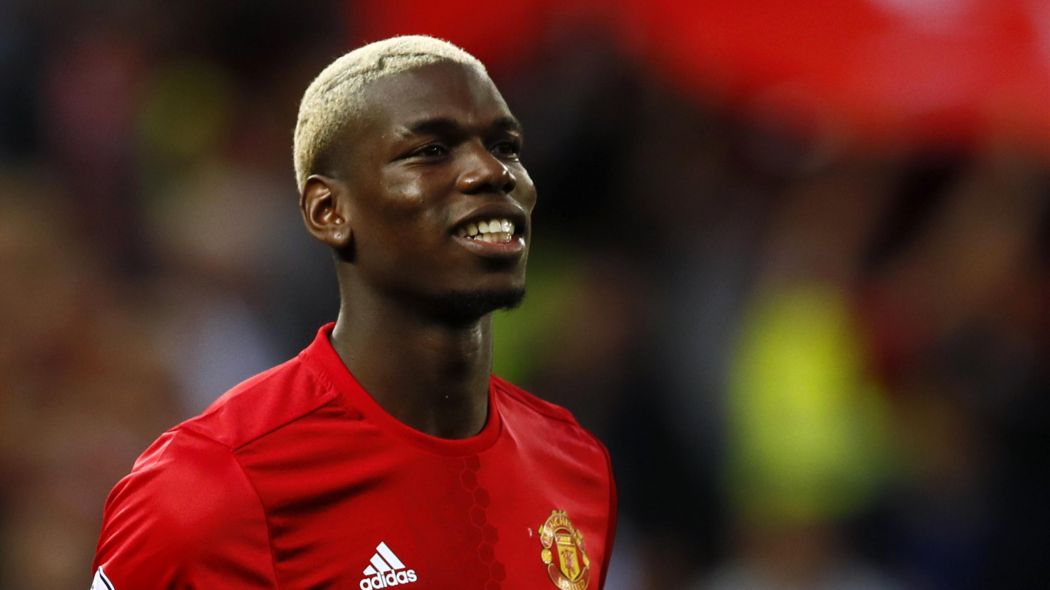 Ảnh bài viết 10 cầu thủ hưởng lương cao nhất Man Utd: Những ông hoàng lương bổng