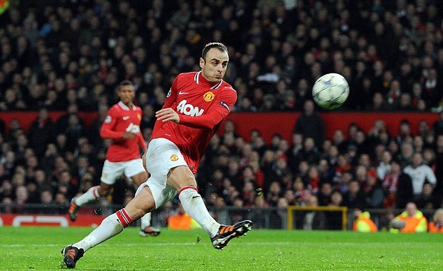 9. Dimitar Berbatov (Tottenham/Manchester United) - 5 hat-trick.