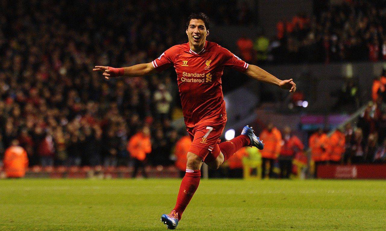 6. Luis Suarez (Liverpool) - 6 hat-trick.