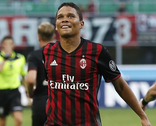 Mùa trước, Bacca là trụ cột của AC Milan.