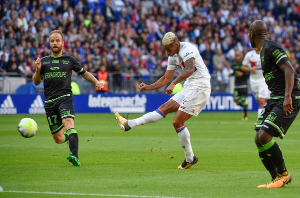 Ảnh bài viết Lyon 2-1 Guingamp: 3 điểm chật vật