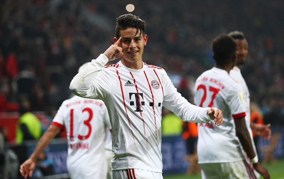 Ảnh bài viết James Rodriguez lập siêu phẩm đỉnh cao, Bayern băng băng về đích