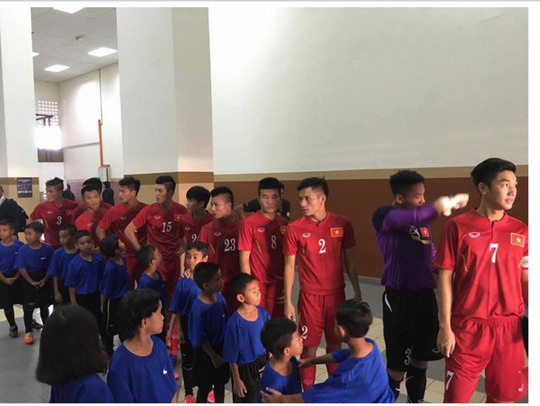 Ảnh bài viết Sao U21 không học hỏi đội tuyển?