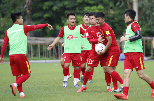 Ảnh bài viết Chỉnh lại hàng thủ