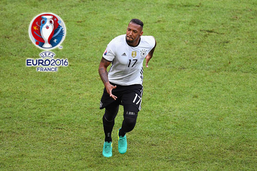 Trung vệ: Jerome Boateng (Đức).