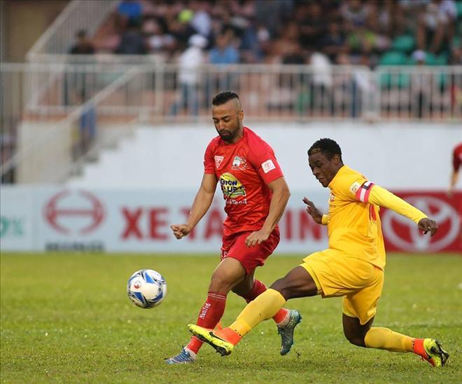 Ảnh bài viết ‘Sai lầm của trọng tài có thể khiến V-League 2016 bị vỡ giải’