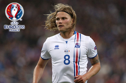 =5. Birkir Bjarnason (Iceland). Số lần phạm lỗi: 11 lần, số thẻ vàng: 2 thẻ. Ảnh: Internet.
