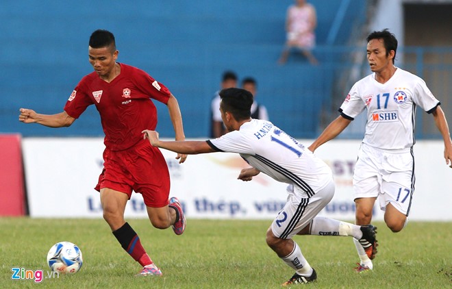Đẩy cao đội hình tấn công nhưng khi Hải Phòng vẫn chưa giải tỏa được bế tắc, Đà Nẵng đã nhân đôi cách biệt từ chấm 11 m do công của Eydison, chỉ 20 phút sau bàn thắng mở tỷ số. Trước đó, cầu thủ trẻ Quang Huy của Hải Phòng đẩy người từ phía sau với Eydison trong vòng cấm. Trọng tài không ngần ngại chỉ tay vào chấm phạt đền.