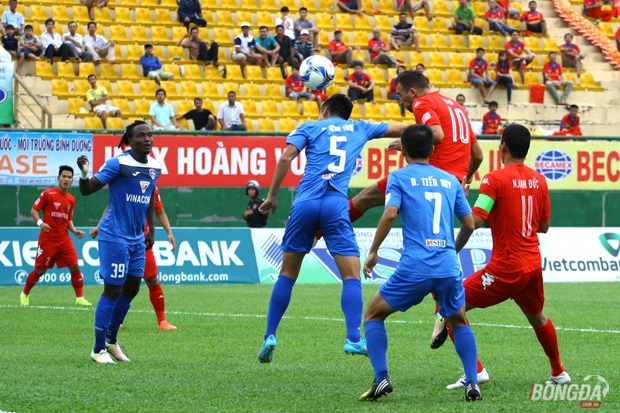 Ảnh bài viết V-League 2016 và cảnh “bình mới rượu cũ”