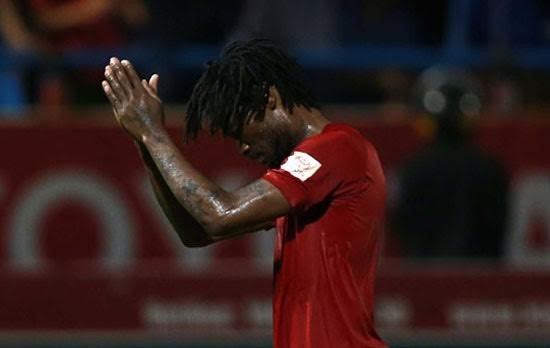 Ảnh bài viết Ngoại binh V-League xin lỗi vì hành vi vái lạy trọng tài