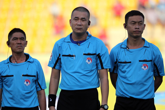 Ảnh bài viết Không nên trao “Còi vàng” 2016