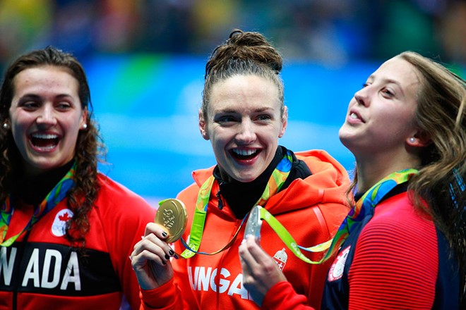 Ảnh bài viết "Bà đầm thép" xinh đẹp gây sốt ở Olympic Rio