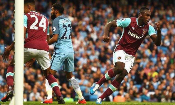 5. Michail Antonio đã ghi được nhiều bàn thắng bằng đánh đầu (7 bàn) hơn bất cứ cầu thủ nào khác tại Premier League trong năm 2016. Sergio Aguero đứng thứ hai với 5 bàn. Ảnh: Internet.