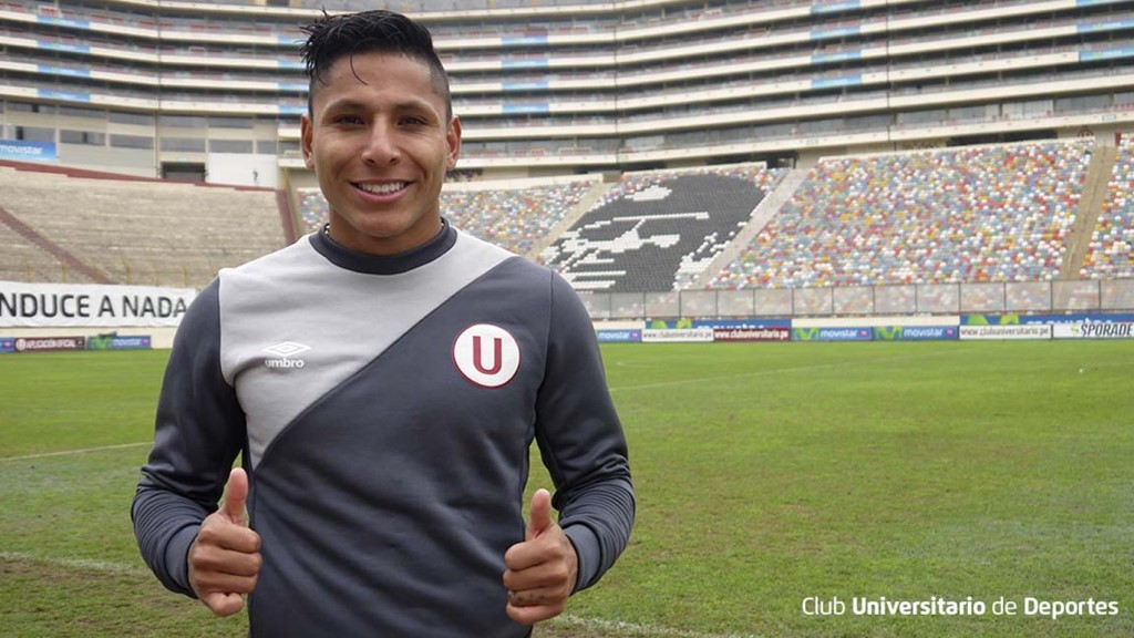 Raul Ruidiaz (Messi Peru): Các cầu thủ Brazil ở Copa America 2016 vừa qua chắc chắn sẽ nhớ Raul. Chính anh này là người ghi bàn bằng tay loại Brazil khỏi giải. "Messi của Peru" đang chơi cho Morelia của Mexico và tỏ ra rất có duyên khi ghi được 3 bàn thắng trong 5 trận đấu quốc tế gần đây với đội tuyển.
