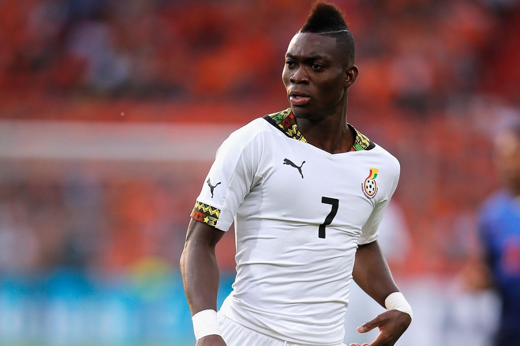 Christian Atsu (Messi châu Phi): Cầu thủ Ghana đã khoác áo đội tuyển quốc gia 42 lần nhưng chưa ra sân trận nào trong màu áo Chelsea – đội bóng đang sở hữu anh. Atsu hiện tại thi đấu ở hạng nhất Anh cùng Newcastle. Đây là bản hợp đồng cho mượn thứ năm của Atsu kể từ khi gia nhập “Vua cho mượn” Chelsea. Anh đang chịu chung số phận long đong như rất nhiều tài năng trẻ gia nhập Chelsea.