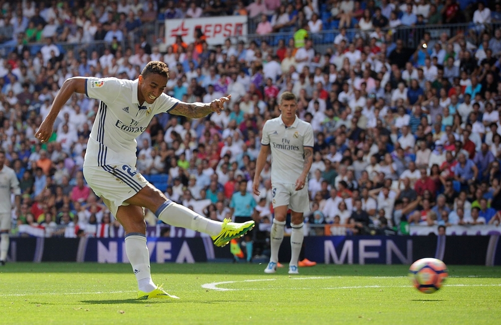 Sau rất nhiều cơ hội bị bỏ lỡ, Danilo đã giúp đội chủ nhà nhân đôi cách biệt phút 41. Ảnh: Internet.