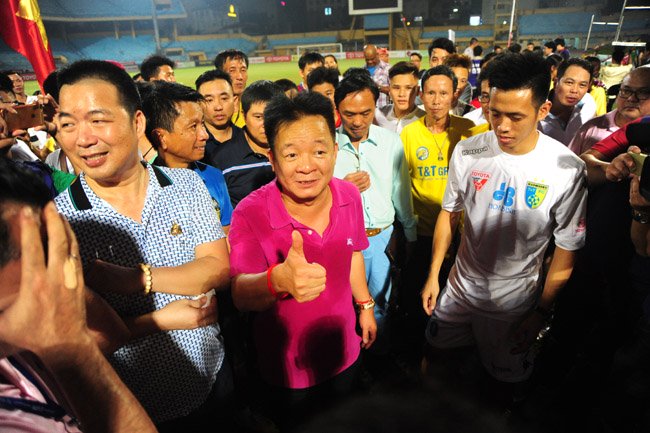 Ảnh bài viết Vô địch V-League, Hà Nội T&T nhận tiền thưởng "tươi" 13 tỷ đồng