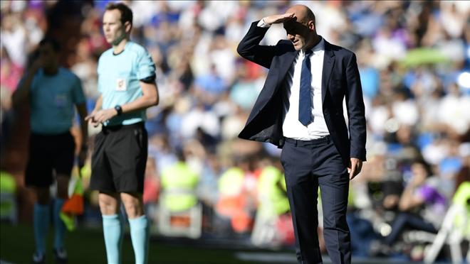 Ảnh bài viết Zinedine Zidane chẳng hơn gì Rafa Benitez sau 7 vòng đầu tiên