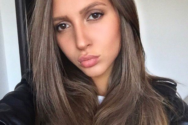 Ekaterina Kostyunina, thiếu nữ 21 tuổi đang trở thành hiện tượng trên Instagram nhờ sở hữu gương mặt xinh đẹp và thân hình nóng bỏng. Ảnh: Instagram.