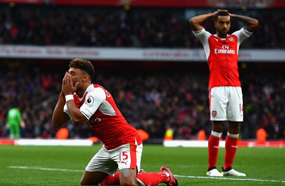 Suốt thời gian thi đấu chính thức lẫn những phút bù giờ, đoàn quân của HLV Arsene Wenger không một lần xuyên thủng mành lưới Middlesbrough. Ảnh: Internet.
