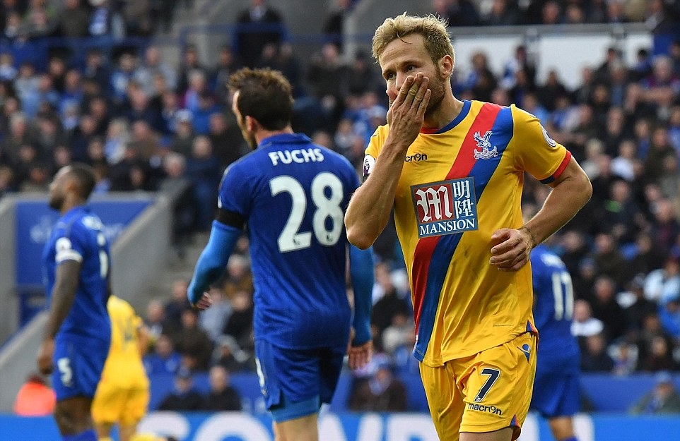 Dù sau đó Yohan Cabaye giúp Crystal Palace có bàn danh dự. Ảnh: Internet.