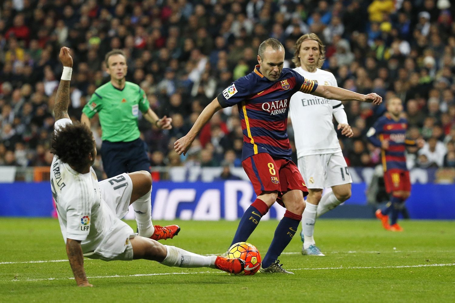 Ảnh bài viết Barca nhọc nhằn đón siêu kinh điển