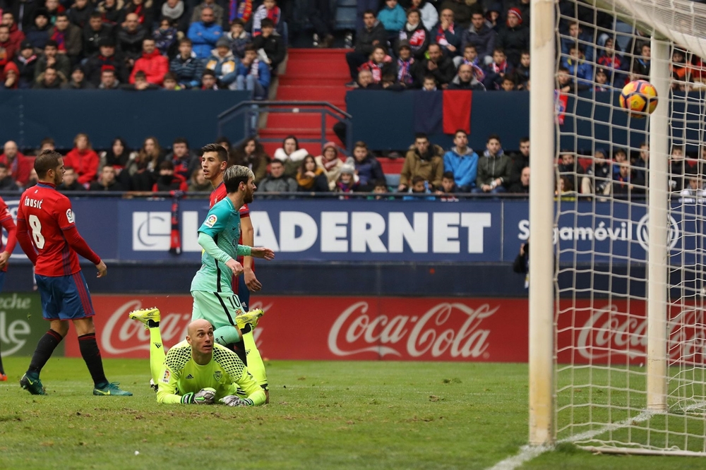 Osasuna-0-3-Barcelona-10