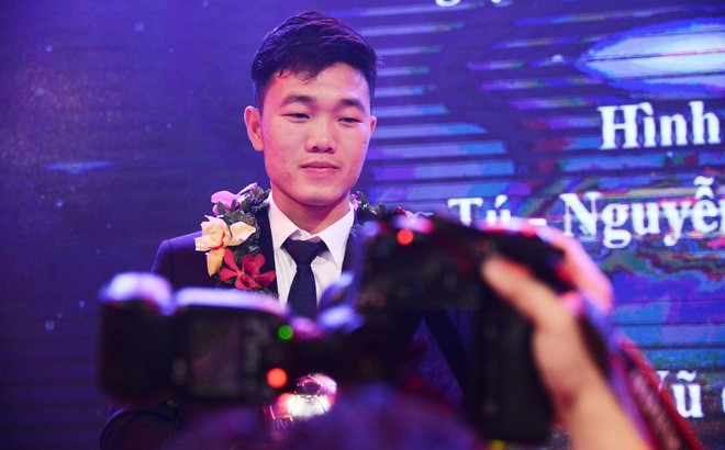Ảnh bài viết Đội trưởng Gangwon FC cam kết giúp đỡ Xuân Trường