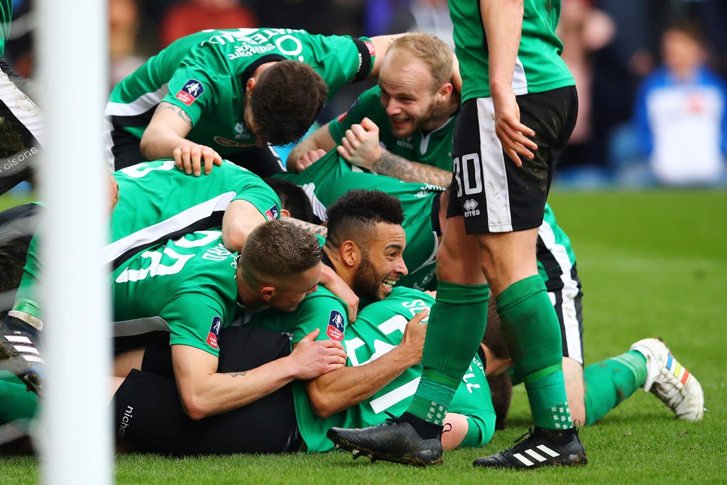 Ảnh bài viết CLB hạng năm tạo địa chấn thế kỷ ở FA Cup