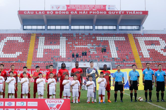 Ảnh bài viết Đặng Văn Lâm: Lạch Tray không khán giả thì còn gì là “chảo lửa”