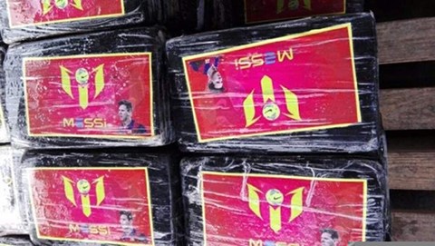 Ảnh bài viết Hơn nửa tấn ma túy dán ảnh Messi bị bắt giữ