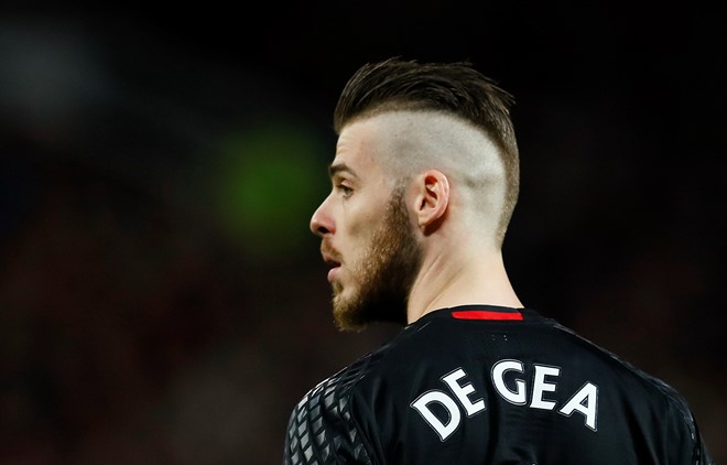 Ảnh bài viết Kiểu tóc thời thượng của De Gea hứng bão chỉ trích