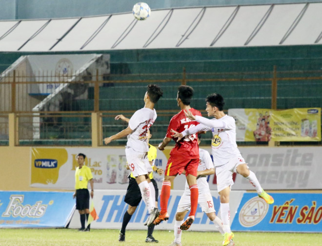 Ảnh bài viết U19 HAGL có nhiều ưu điểm so với lứa Công Phượng