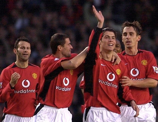 Ảnh bài viết MU 'vô đối' và top CLB thống trị ĐHTB PFA trong lịch sử Premier League