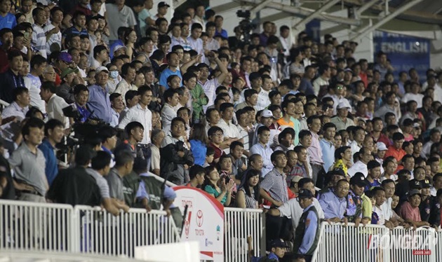 Ảnh bài viết Vì sao khán giả của V-League ngày càng ít?