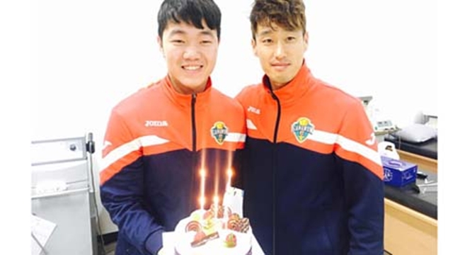 Ảnh bài viết Điểm tin bóng đá Việt Nam tối 02/05: Xuân Trường từng bị "lừa" bán cho B. Bình Dương