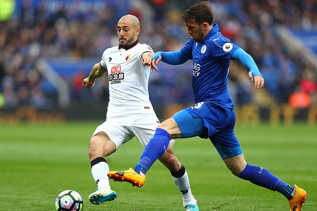 Watford đã cố gắng vùng lên ở hiệp đấu thứ hai. Nhưng nỗ lực của đội khách không những không đem lại kết quả tốt. Ngược lại, đoàn quân của HLV Walter Mazzarri còn phải trả giá vì các đòn hồi mã thương của đối thủ. Ảnh: Daily Mail.