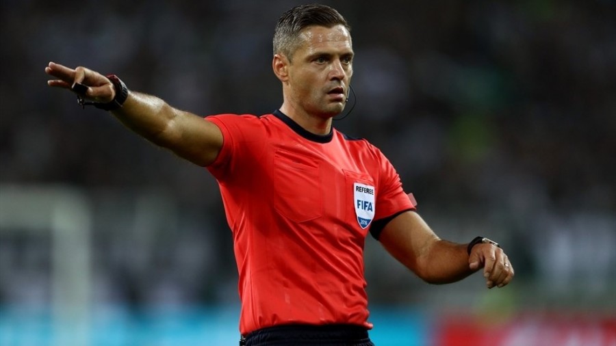 Ảnh bài viết Trọng tài bị Mourinho chê yếu đuối thổi chung kết Europa League
