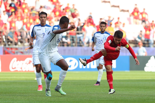 Ảnh bài viết Vì sao cầu thủ Việt dứt điểm kém?