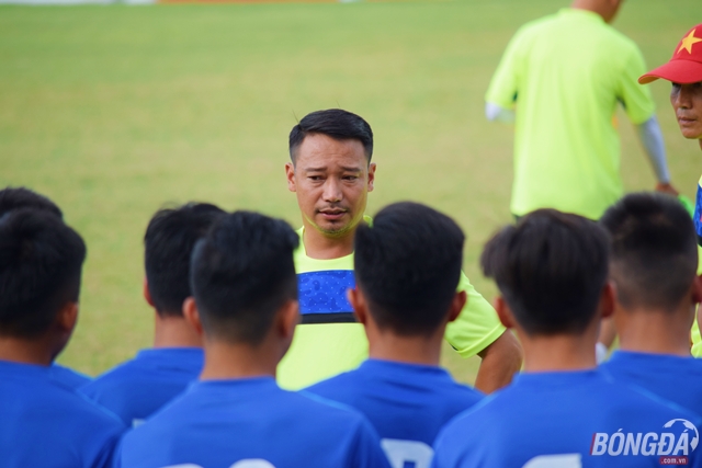 Ảnh bài viết HLV Vũ Hồng Việt: “U15 Việt Nam sẽ đánh bại U15 Australia”