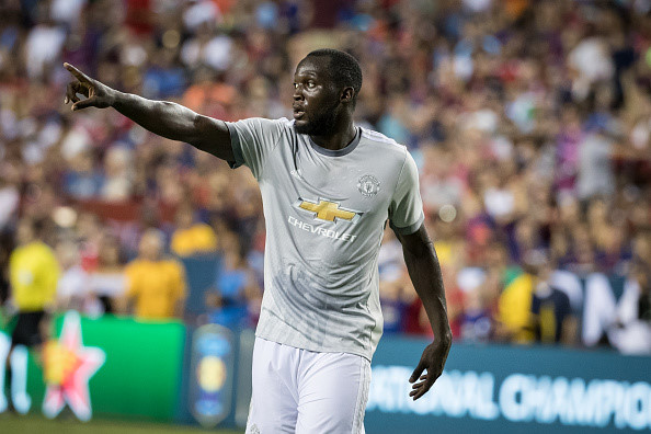 Tiền đạo Romelu Lukaku (Manchester United - 85 triệu euro): Edinson Cavani sẽ có một đối tác ăn ý trên hàng công nếu PSG chịu chi ra 85 triệu euro để chiêu mộ Lukaku từ Everton.