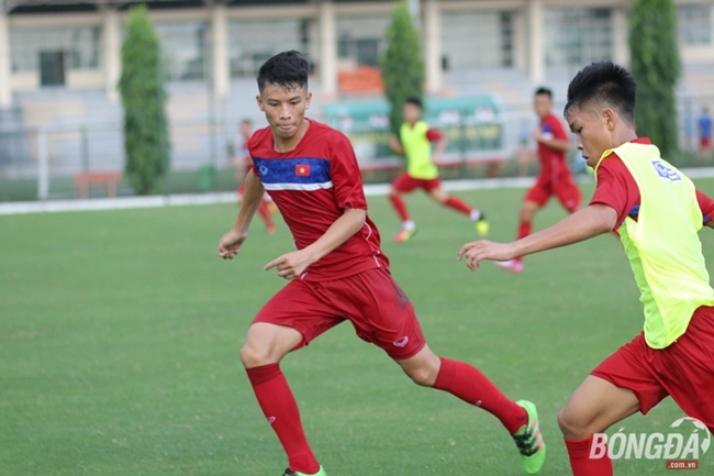 Ảnh bài viết HLV Hoàng Anh Tuấn và GĐKT Gede vất vả chỉnh đốn U18 Việt Nam