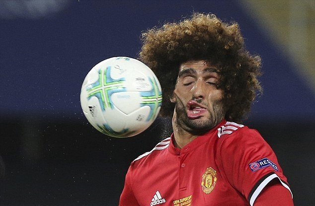 Ảnh bài viết Phì cười với khuôn mặt biến dạng của Fellaini