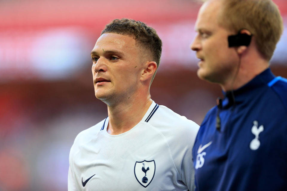 Kieran Trippier (Tottenham): Huấn luyện viên Pochettino mất Kyle Walker vào tay câu lạc bộ Man City, còn Danny Rose không có thể lực tốt nhất. Do vậy, Trippier sẽ là cầu thủ đáng chờ đợi ở hàng phòng ngự Tottenham. Mùa trước, thành công của Spurs có dấu ấn của các hậu vệ cánh. Trong đó, Tripper đóng góp 5 đường chuyền kiến tạo sau 12 trận khoác áo Tottenham tại Premier League mùa 2016/17.